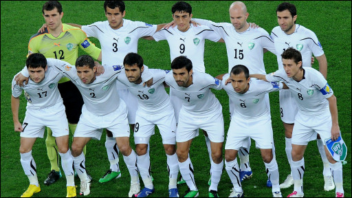 Tukli yalangoch mushuk bilan gozal qiz Astraxan viloyatida individual eskort