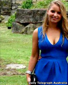 Qizni boglab, yechib tashlashdi (video)