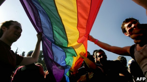 Новокосинода гей соратын еркек