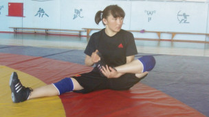 Men xolamni men bilan jinsiy aloqada bolishga va porno tomosha qilishga ishontirdim. Uy qurgan mushuklarning yaqindan suratlari