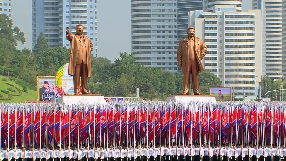 朝鮮国駐屯記念　明治廿九年　歩兵第一連隊　日本軍　本金　木盃　軍隊盃　桐箱付き 中俄高官与金正恩一起阅兵“新冷战”格局再现