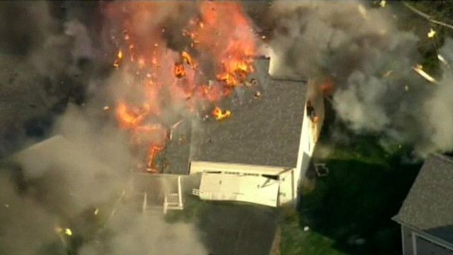 Explosão nos EUA destrói casas e deixa cinco mortos; veja vídeo