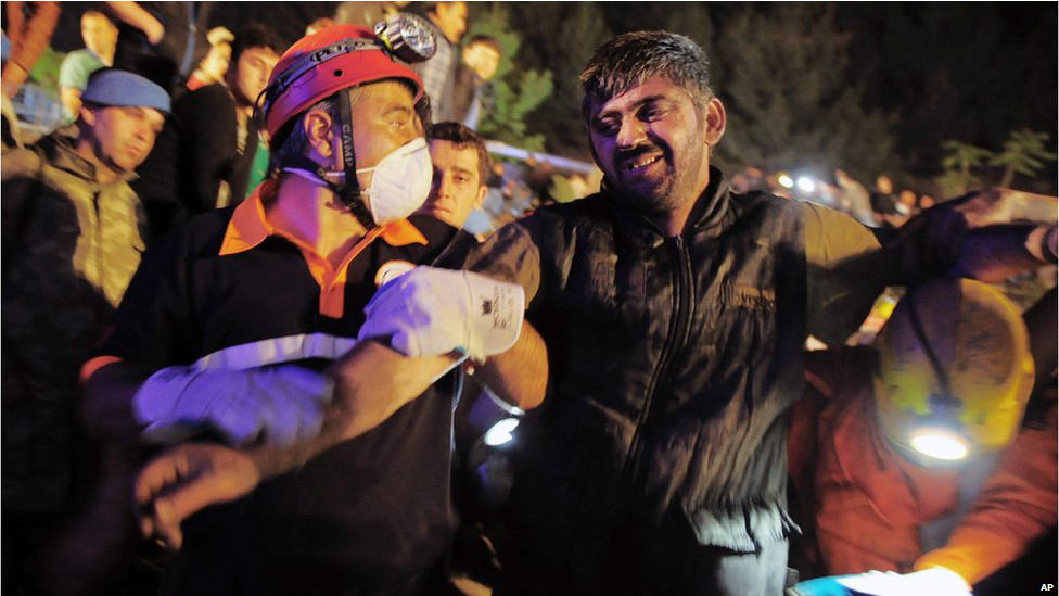 Porno rus qiz bilan uchrashdi