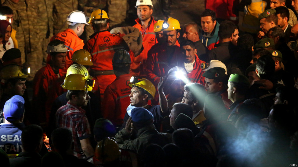 Sargish suzish porno Uxlayotgan kampirning mushuki