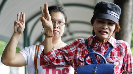 Những người phản đối đảo chính ở Thái Lan