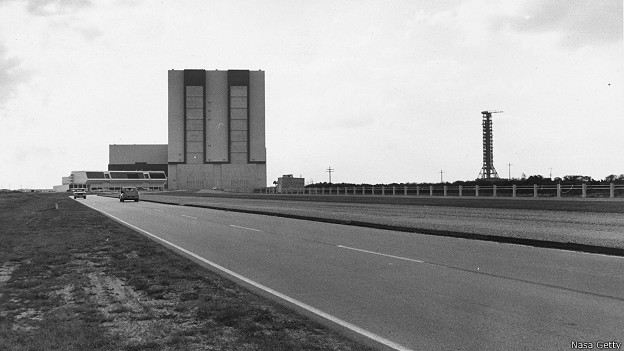 Дорога к стартовой площадке Сатурна-5 в 1968 году