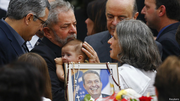 Ex-presidente Lula com filho de Campos. Credito: Reuters