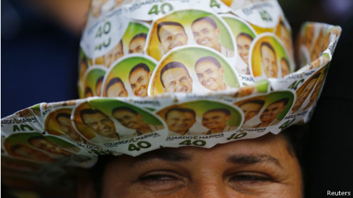 Partidária da chapa Campos-Marina (Foto: Reuters)