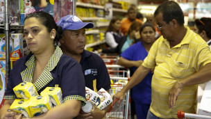 Venezuela'da gıda alan parmak izi verecek
