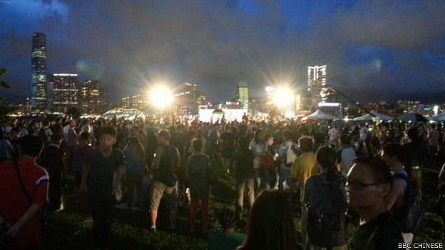 “占中行动”在全国人大常委会公布决定后在香港金钟添马公园集会。