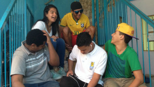 Jovens na organização comunitária Unas, em Heliópolis (BBC Brasil)