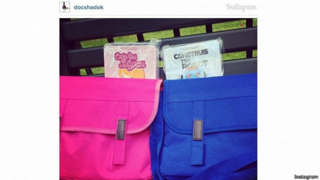 Mochilas distribuídas na França / Crédito: Instagram