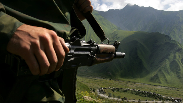 Человек с автоматом