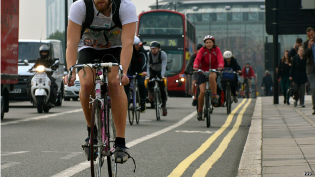 Ciclistas em Londres