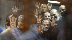 ‮الشرق الأوسط‬ - ‭BBC Arabic‬ - ‮المؤبد لمرشد الإخوان في مصر بقضية  أحداث البحر الأعظم ‬