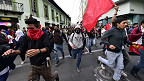 Ecuador: violentos disturbios en Quito tras multitudinaria protesta contra Correa
