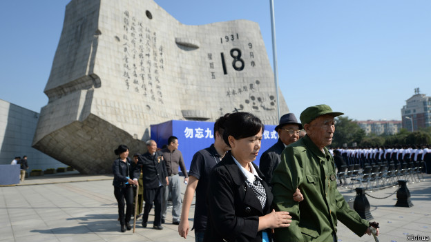 遼寧省在沈陽“九一八”曆史博物館舉行勿忘九一八撞鍾鳴警儀式。