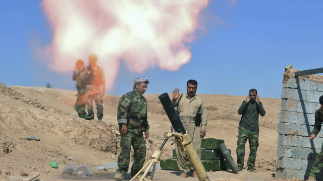 جنود بريطانيون  يدربون  قوات كردية في العراق - BBC Arabic