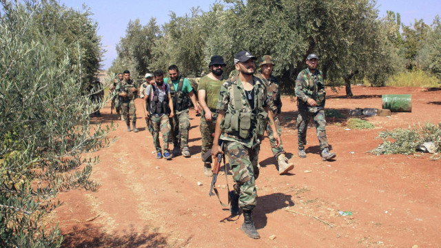 Times Esad 35 yaş altı erkekleri orduya topluyor