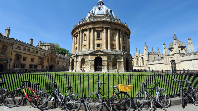 Universitas Oxford