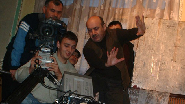 Keksa ona va uning ogli haqida erotik badiiy film.