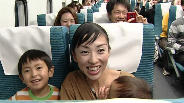 Un selecto grupo de amantes de los trenes en Japón experimento realizar un viaje de prueba y viajar en tren a 500 Kilometros por hora