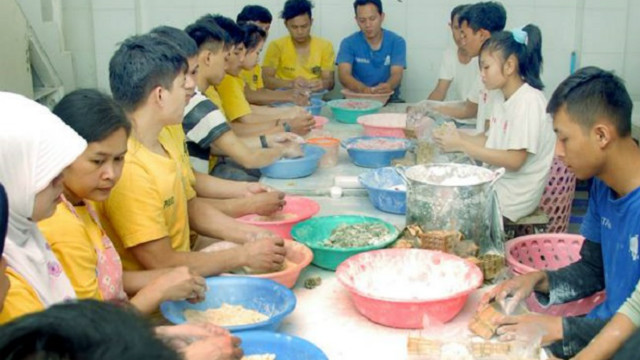 Menilik Sentra Kue Mochi Sukabumi Yang Bantu Angkat Perekonomian