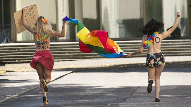 Анасы мен баласының секс фотосы Имоген гей порно видео түсіреді