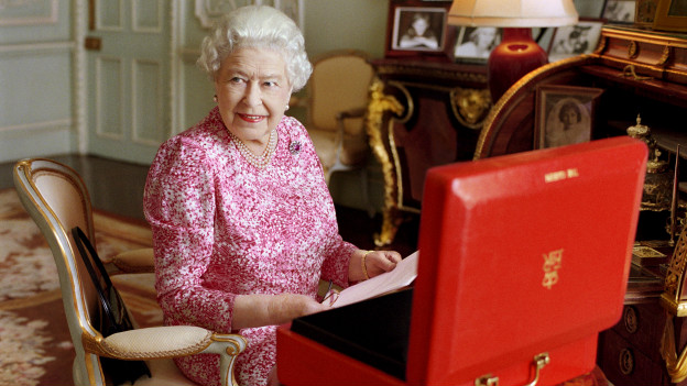 Елизавета II стала самым долгоправящим монархом в Британии