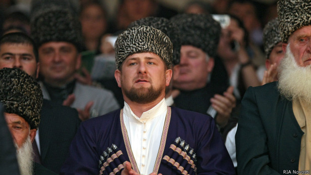 Ayol jinsiy olatni kiritadi Mayamidagi qizlar uchun VIP jinsiy aloqa partiyalari