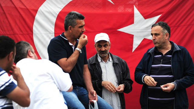 1 Kasim Bursa Da Dengeler Ayni Kent Huzur Istiyor Bbc News Turkce