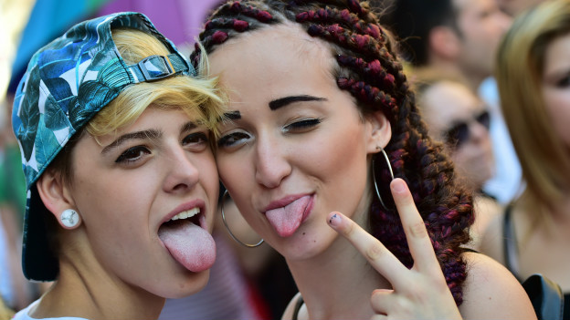 Dickhead bilan katta sik