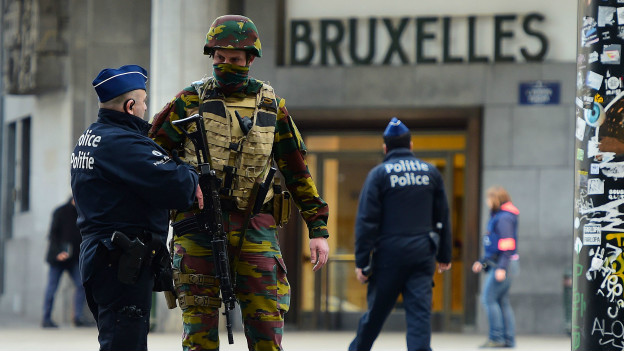 Militares en las calles