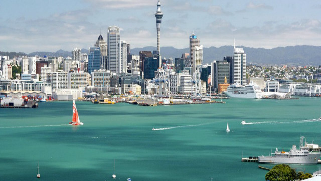 مظاهر عيش المغتربين في إحدى أفضل مدن العالم Bbc News عربي