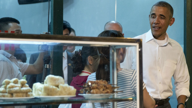 Obama Bourdain