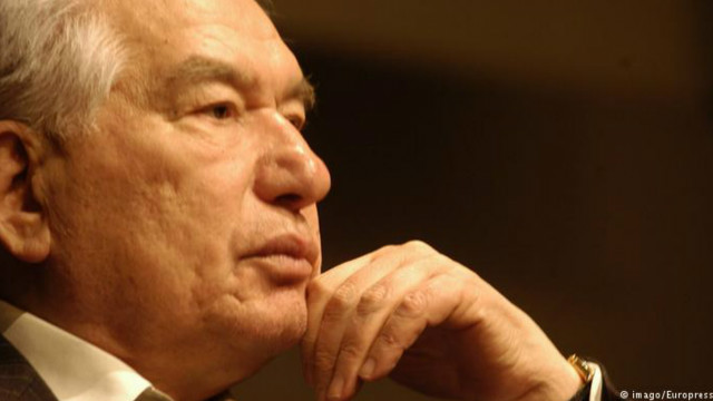 Afrikadagi yosh qizning porno video Ozarbayjon seks porno video