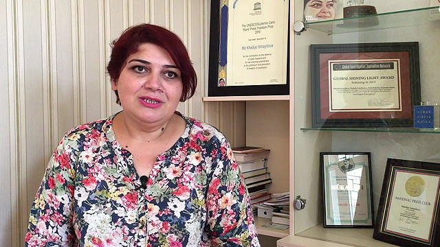 Қыз бен қаңғыбас жігіт жыныстық қатынасқа түседі Кадрға түспеген секс (Үй 2 порно)