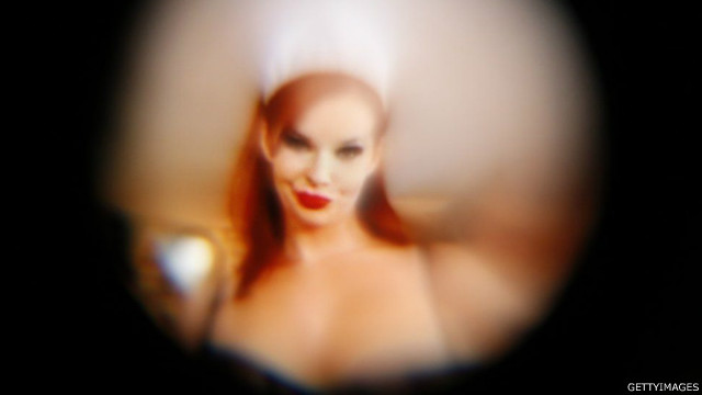 Mayo kiygan seksual yapon ayollari