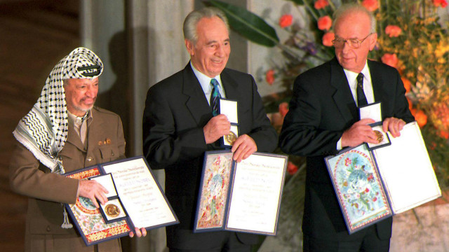 Peraih Nobel Perdamaian 1994