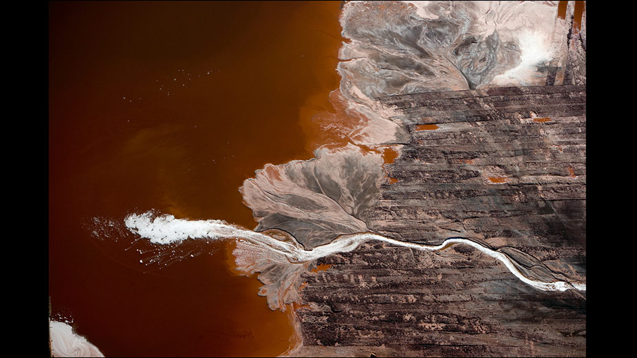 En fotos: los colores de la degradación ambiental - BBC News Mundo