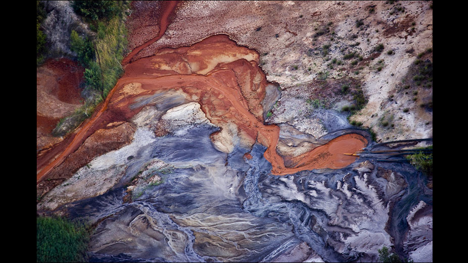 En fotos: los colores de la degradación ambiental - BBC News Mundo