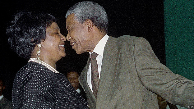 Los problemas familiares de Mandela - BBC News Mundo