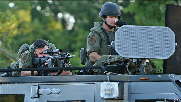 Ferguson, policía militarizada