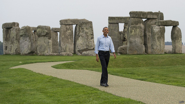 http://a.files.bbci.co.uk/worldservice/live/assets/images/2014/09/06/140906043134_obama_stonehenge_624x351_afp.jpg