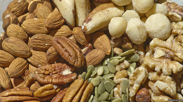 http://a.files.bbci.co.uk/worldservice/live/assets/images/2014/09/16/140916091318_fast_food_mixed_nuts_624x351_thinkstock.jpg