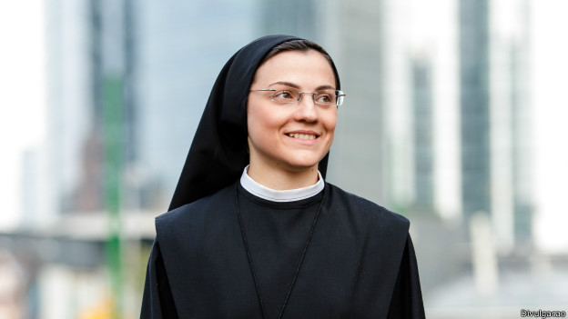 No Brasil, vi que música e fé podem estar juntas', diz freira vencedora do  'The Voice' - BBC News Brasil