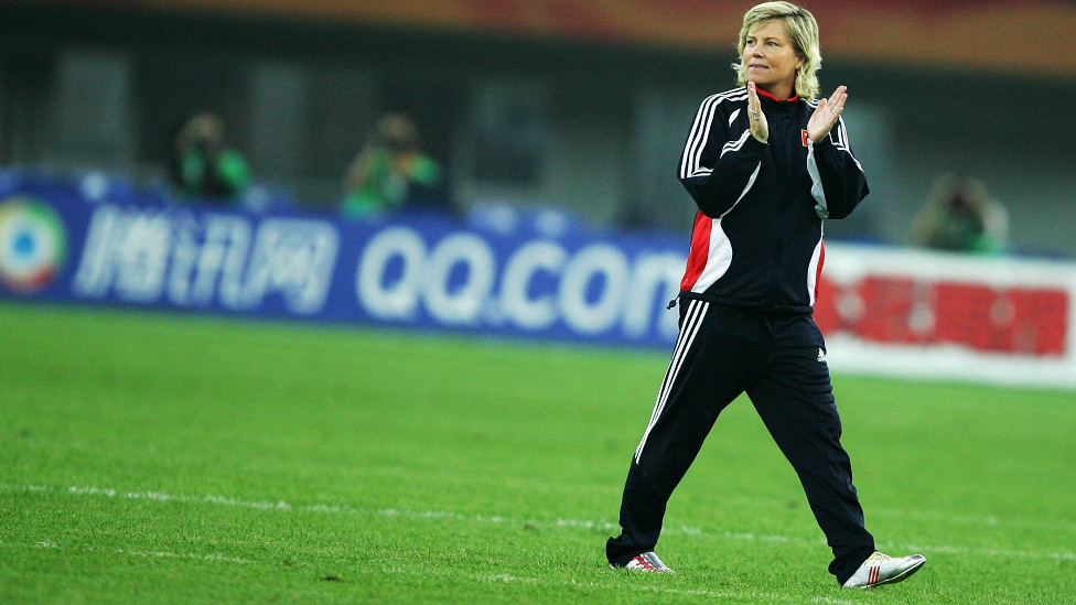 http://a.files.bbci.co.uk/worldservice/live/assets/images/2015/06/16/150616100246_canada_copa_america_976x549_getty_nocredit.jpg
