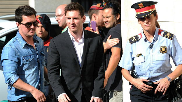 Messi no irá a prisión por evasión fiscal, pero piden 18 meses de cárcel  para su padre - BBC News Mundo