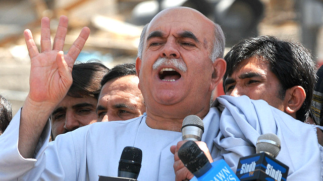 فوج پر تنقید: الیکشن کمیشن کا محمود خان اچکزئی کو نوٹس - BBC News اردو