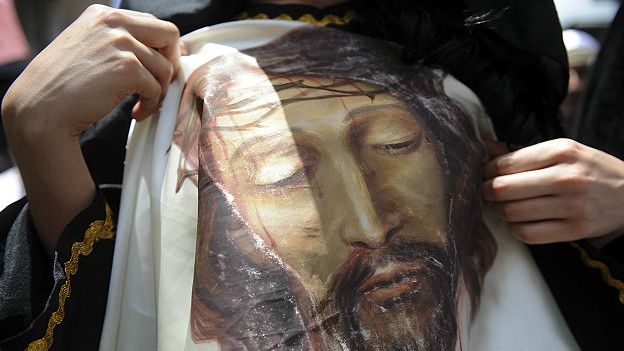 Los misterios que todavía rodean al Santo Sudario - BBC News Mundo